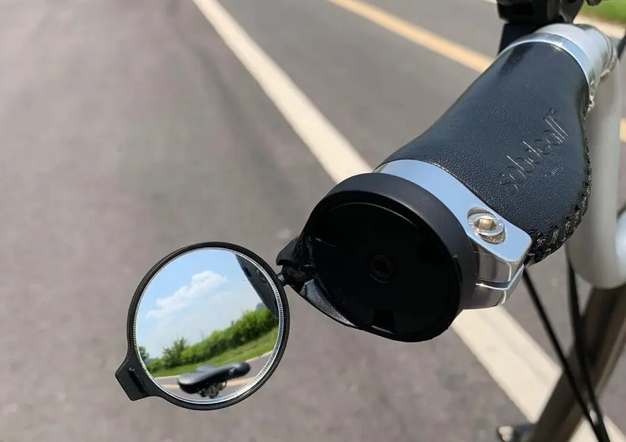 Corky — лучшее зеркало заднего вида для велосипедистов